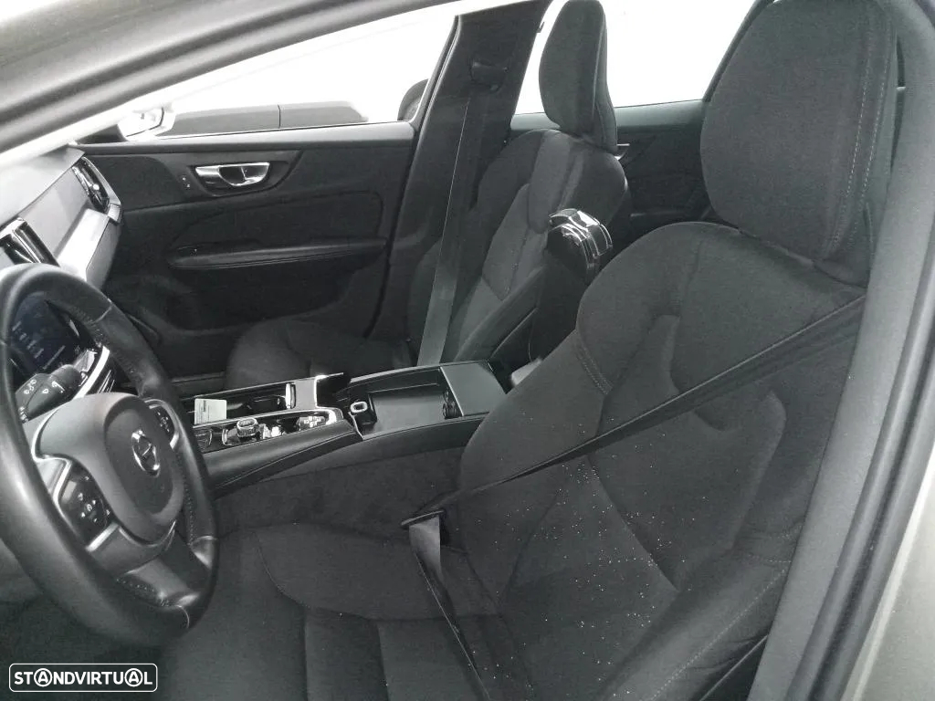 Volvo V60 2.0 T8 AWD TE Momentum - 11