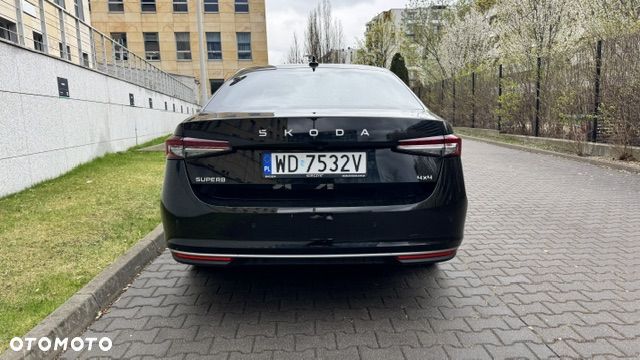 Skoda Superb 2.0 TSI 4x4 L&K DSG - 6