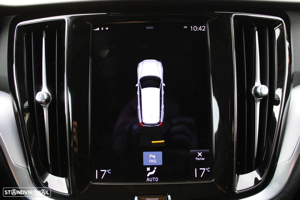 Volvo V60 2.0 D3 Momentum Plus Geartronic - 43