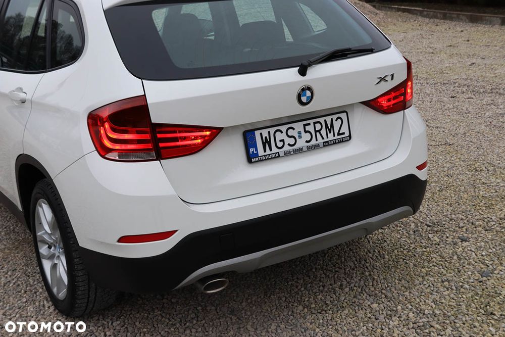 BMW X1 sDrive18d xLine - 19