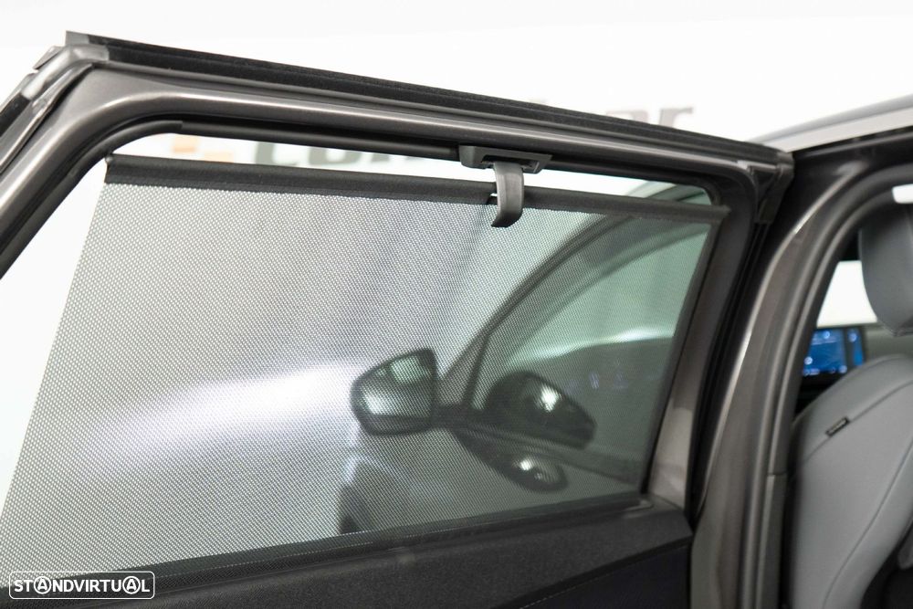 Peugeot 5008 1.2 PureTech Allure EAT8 - 17