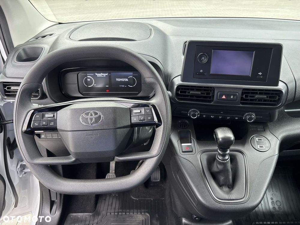 Toyota PROACE CITY - 17