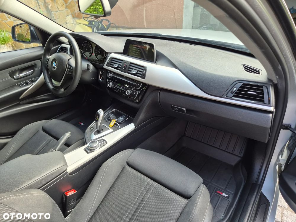 BMW Seria 3 318d Sport Line - 25