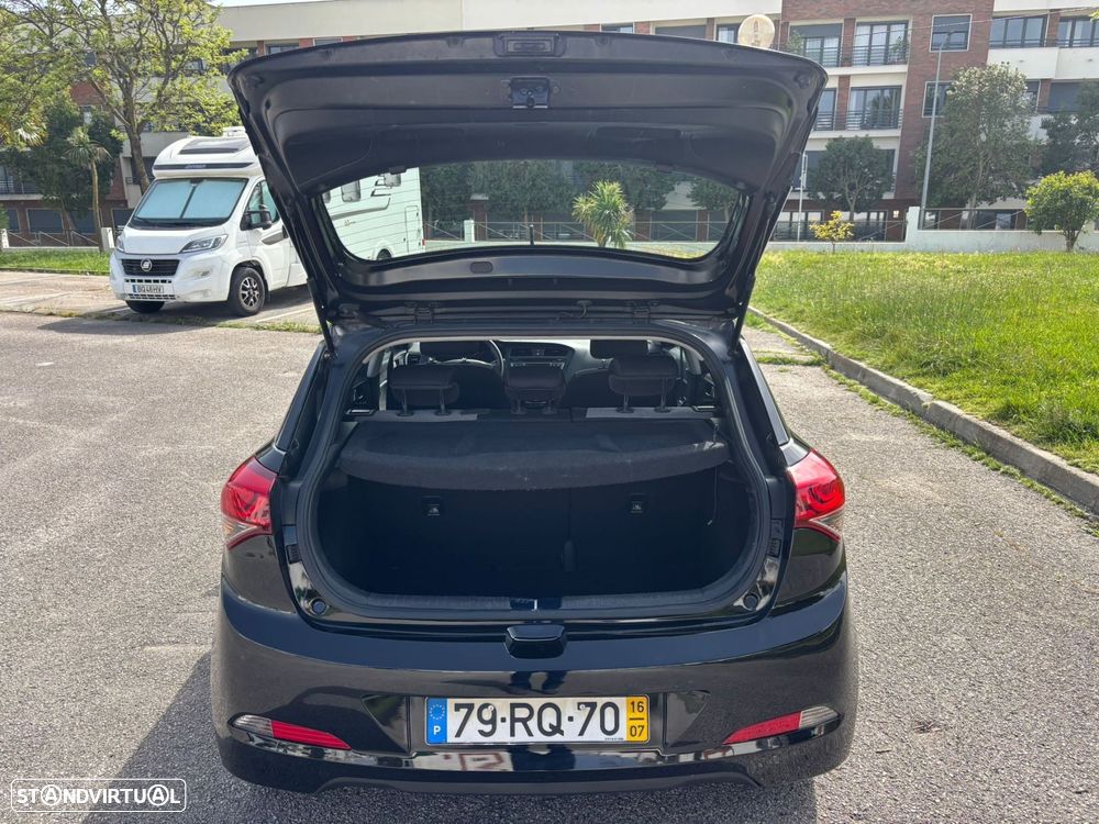 Hyundai i20 1.1 CRDi Access+Bluetooth+Comandos no Volante - 9