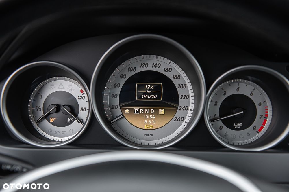 Mercedes-Benz Klasa C 200 T (BlueEFFICIENCY) 7G-TRONIC Avantgarde - 17