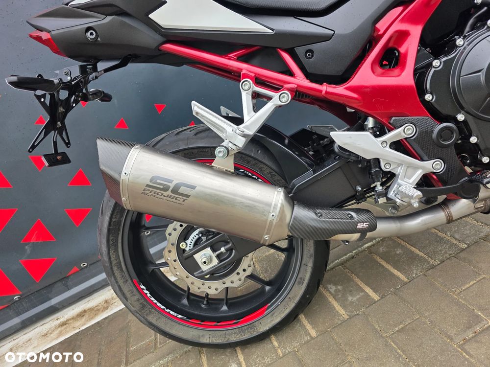 Honda Hornet - 16