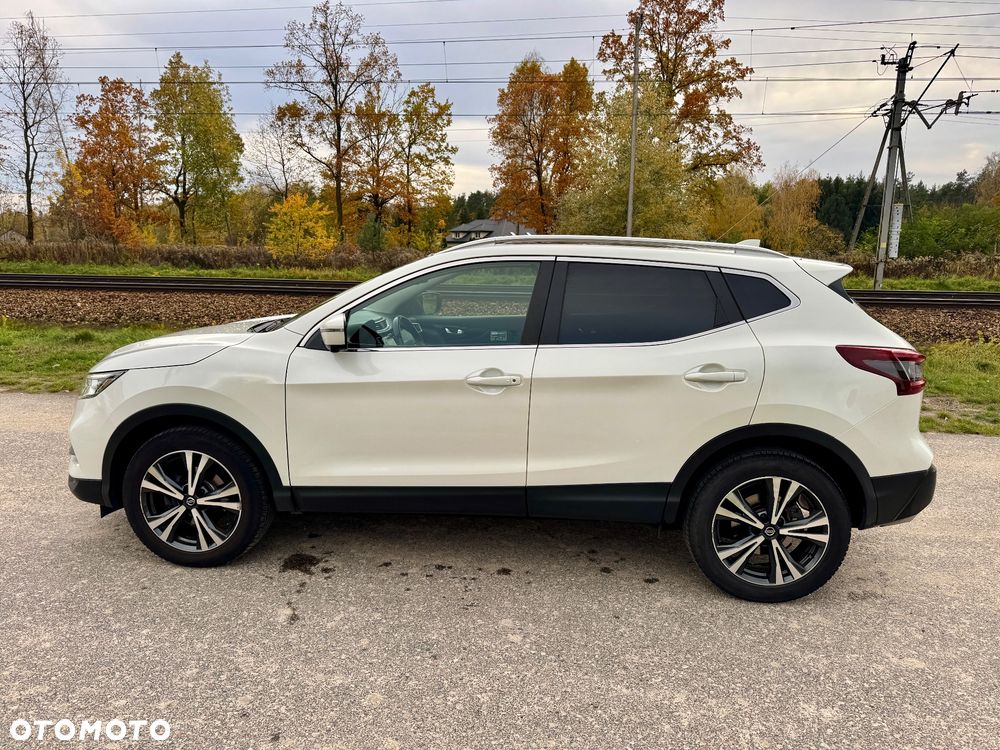 Nissan Qashqai 1.3 DIG-T N-Connecta DCT - 8