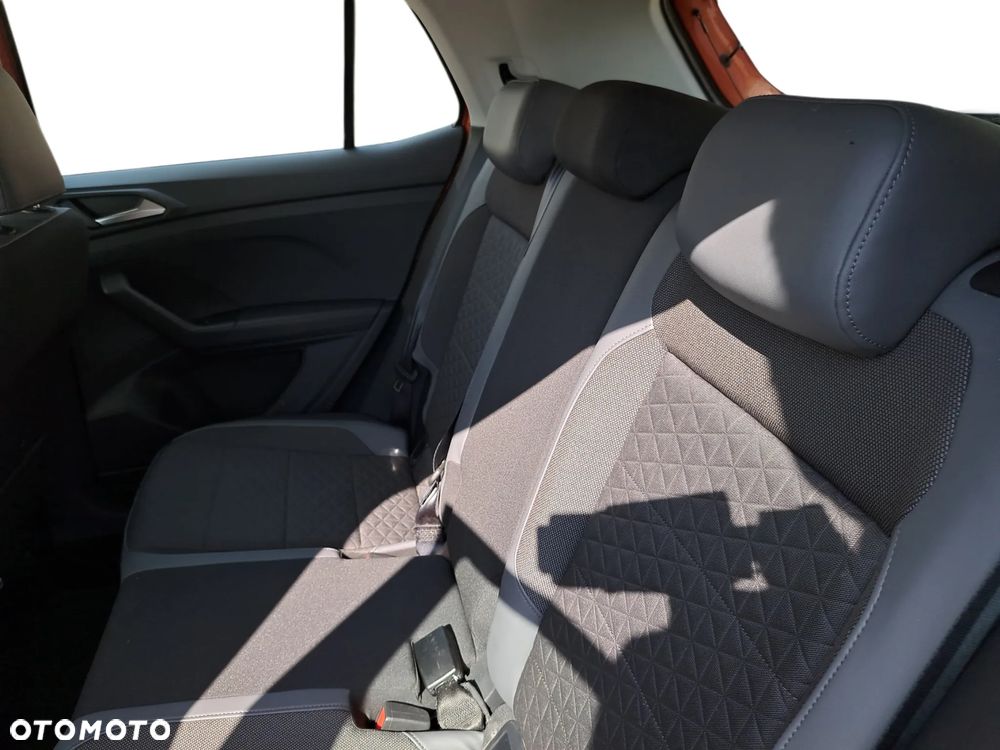 Volkswagen T-Cross 1.0 TSI Style DSG - 25
