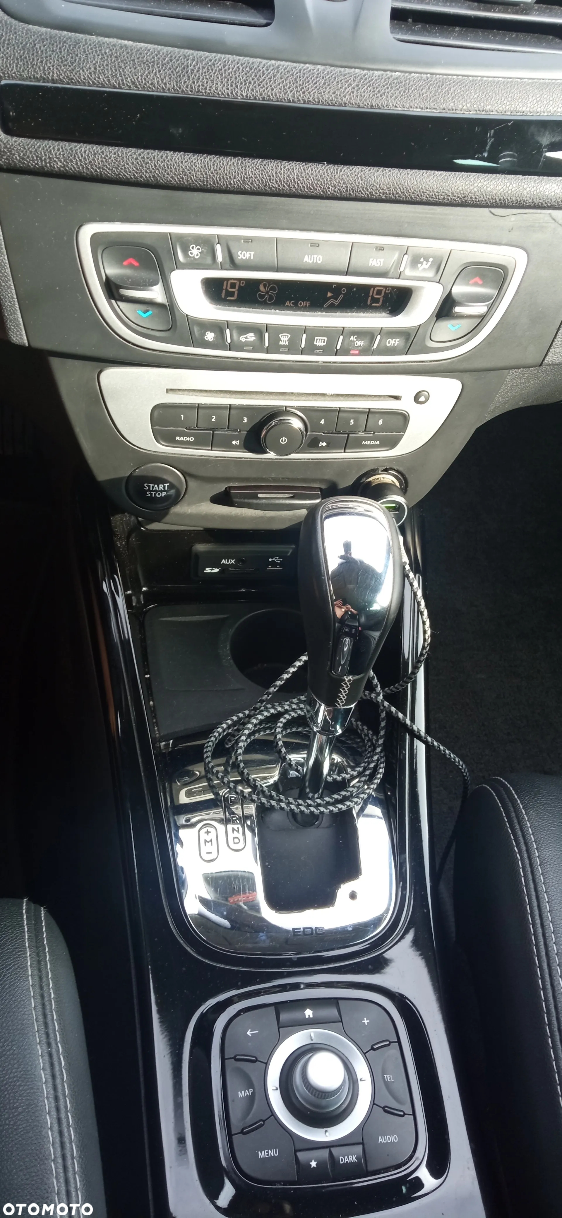 Renault Megane 1.5 dCi Limited EDC - 9