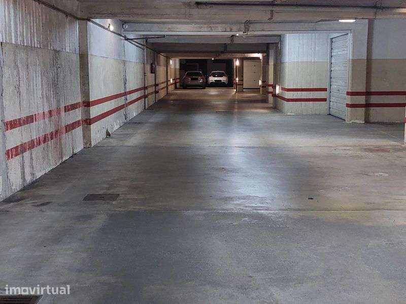 Lugar garagem duplo plena avenida de gaia ao Carpa - Grande imagem: 4/7