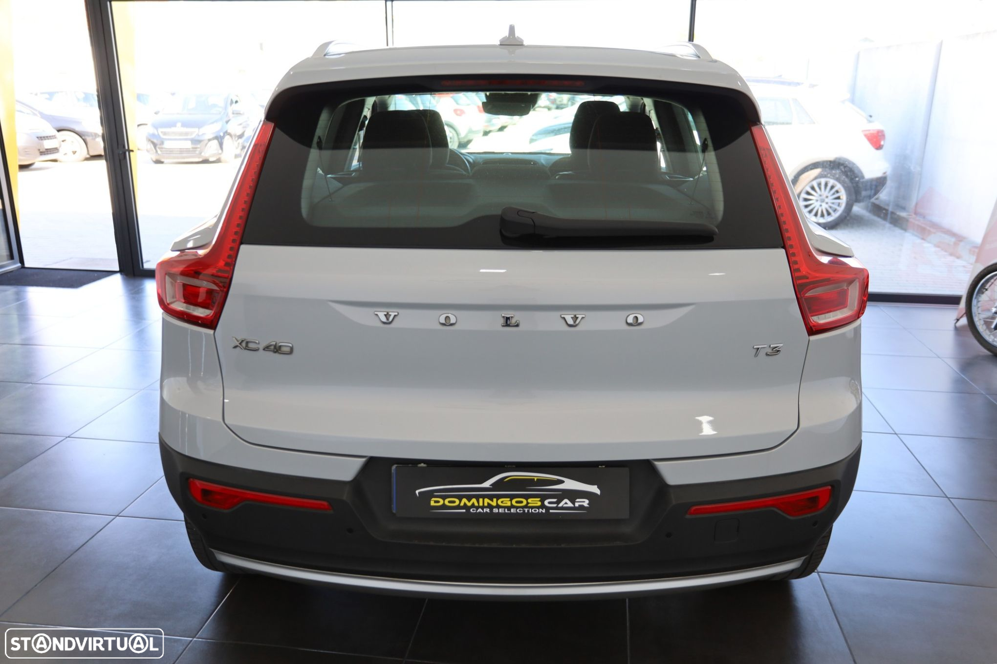 Volvo XC 40 1.5 T3 Momentum Plus - 7