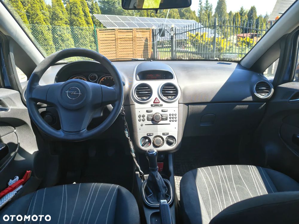 Opel Corsa 1.0 12V Essentia - 10
