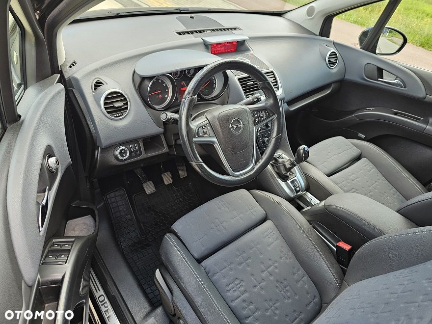 Opel Meriva 1.4 T Cosmo S&S - 14