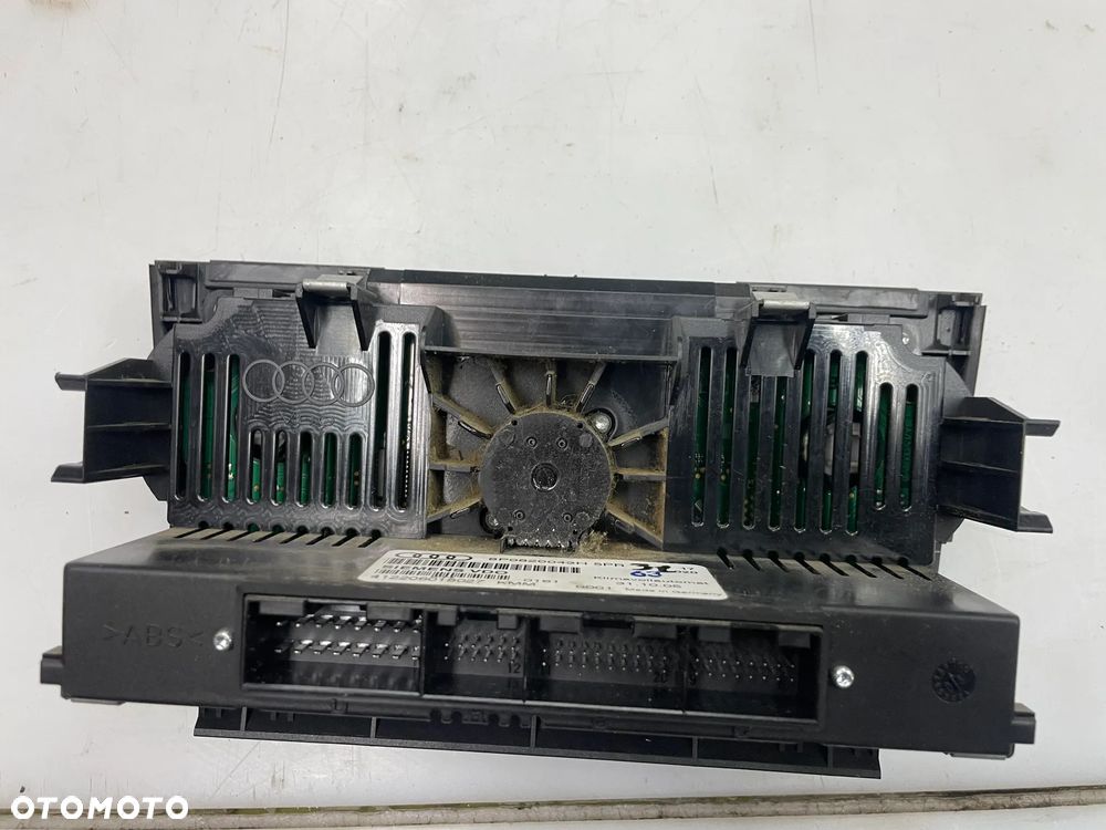 Panel klimatyzacji Audi A3 8P 8P0820043H - 4