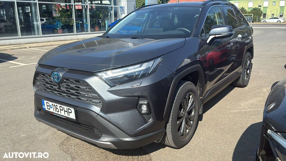 Toyota RAV4 - 1