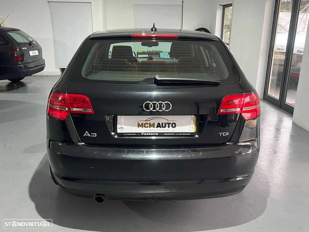 Audi A3 Sportback 1.6 TDI DPF Attraction - 6