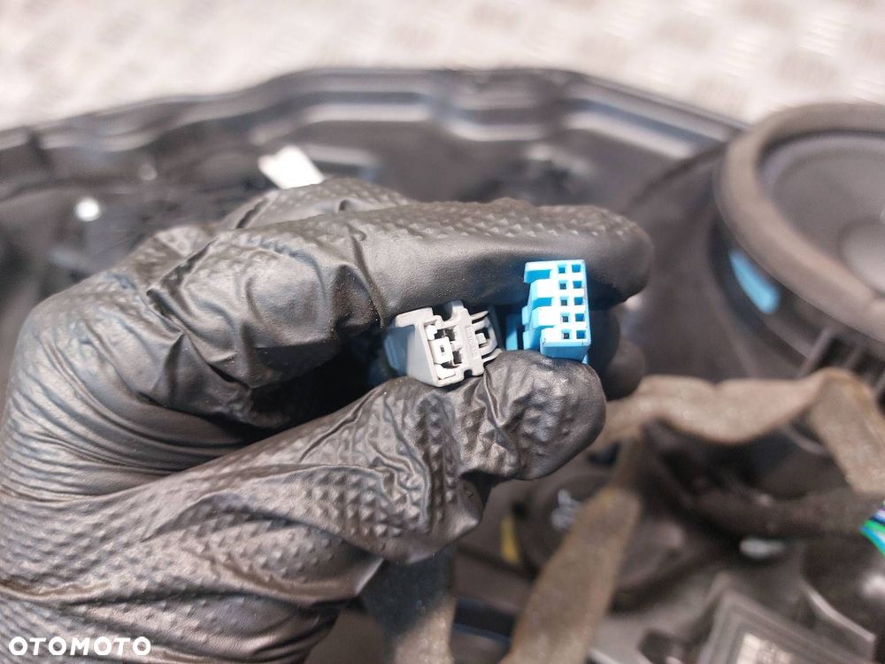 MECHANIZM SZYB PRAWY TYŁ KOMPLETNY KLAMKA WIĄZKA VOLVO XC60 I 30753330 - 8