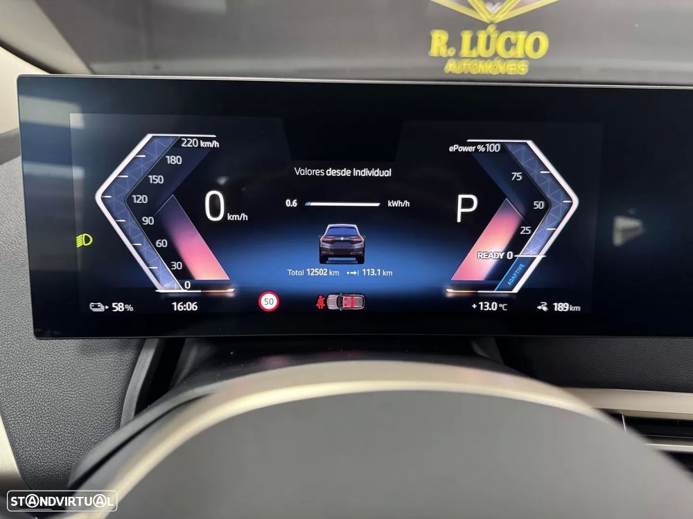 BMW iX xDrive 40 Pack Desportivo - 49