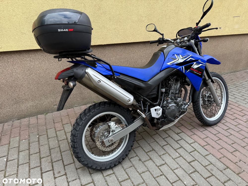 Yamaha XT - 15