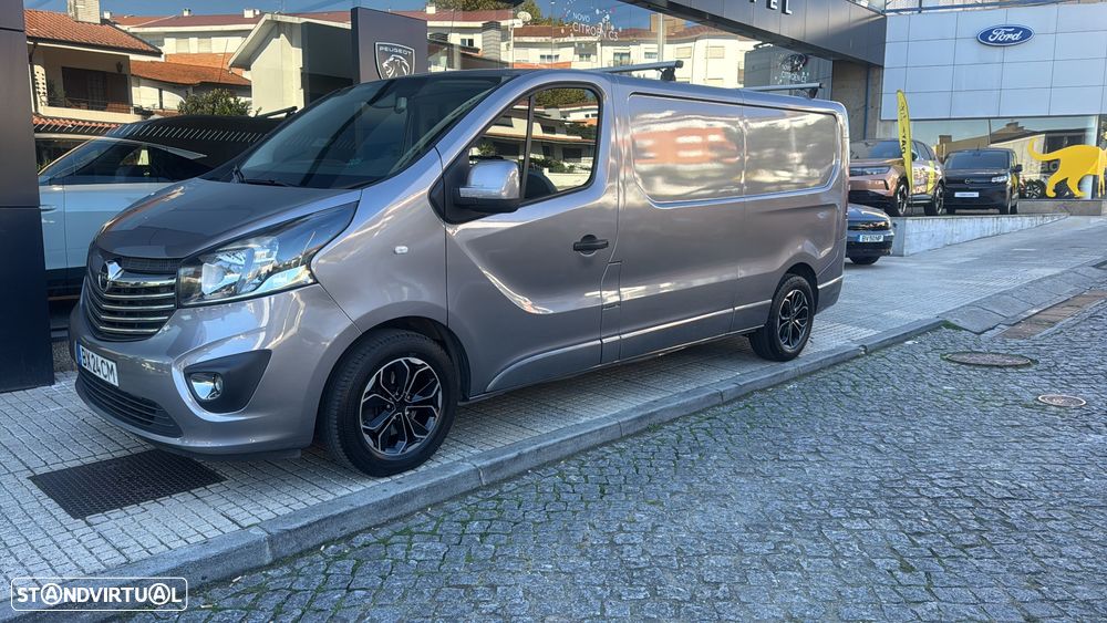 Opel Vivaro - 10