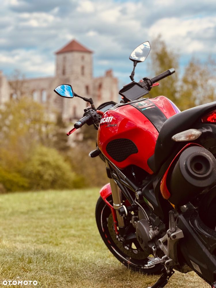 Ducati Monster - 17