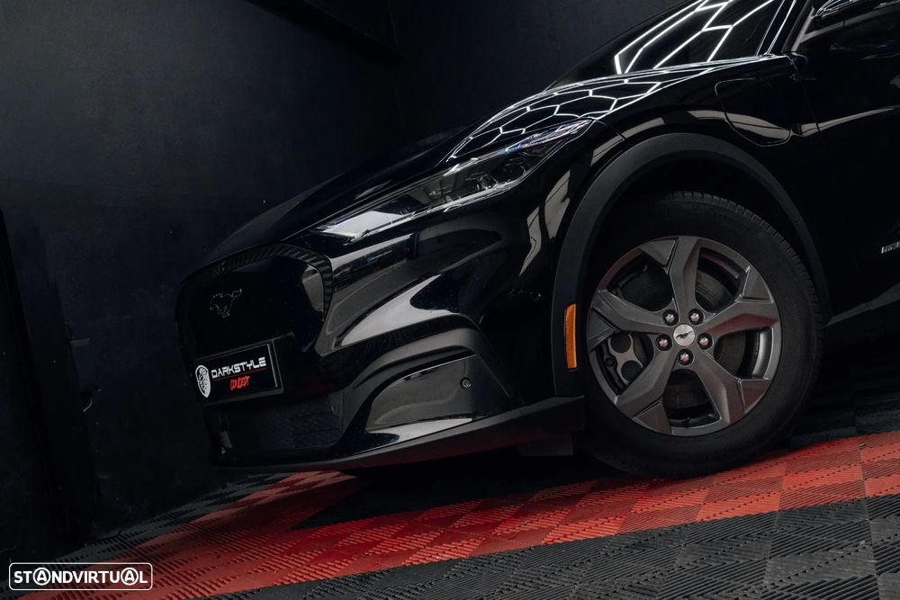 Ford Mustang Mach-E Standard - 10