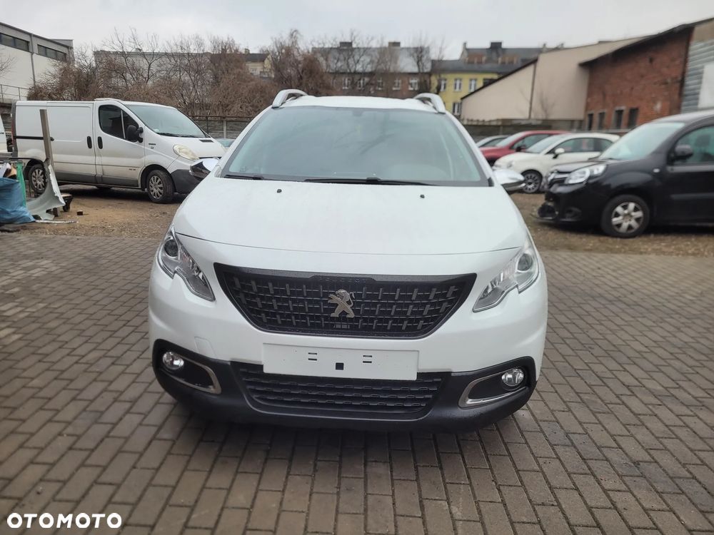 Peugeot 2008 1.2 Pure Tech GPF Style S&S - 14