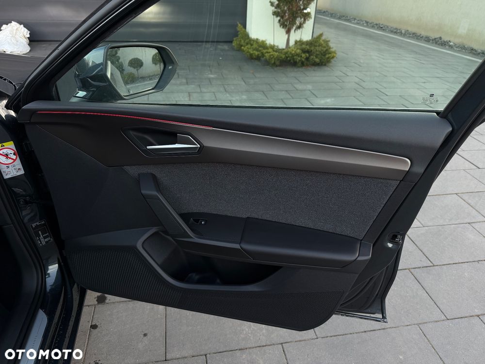 Seat Leon Sportstourer 2.0 TDI DPF DSG Xcellence - 37