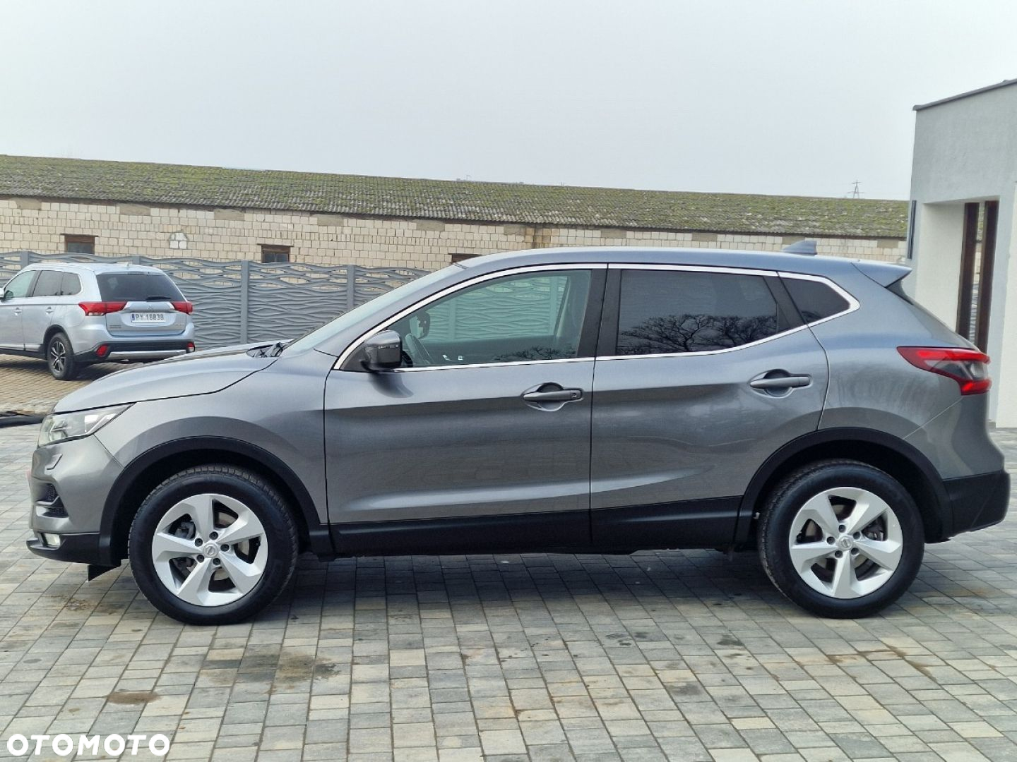 Nissan Qashqai - 34