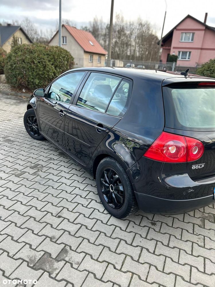 Volkswagen Golf - 11