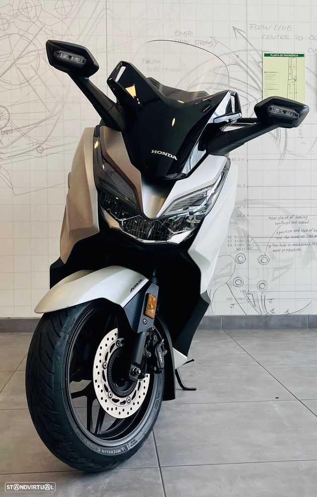 Honda Forza 300 - 5