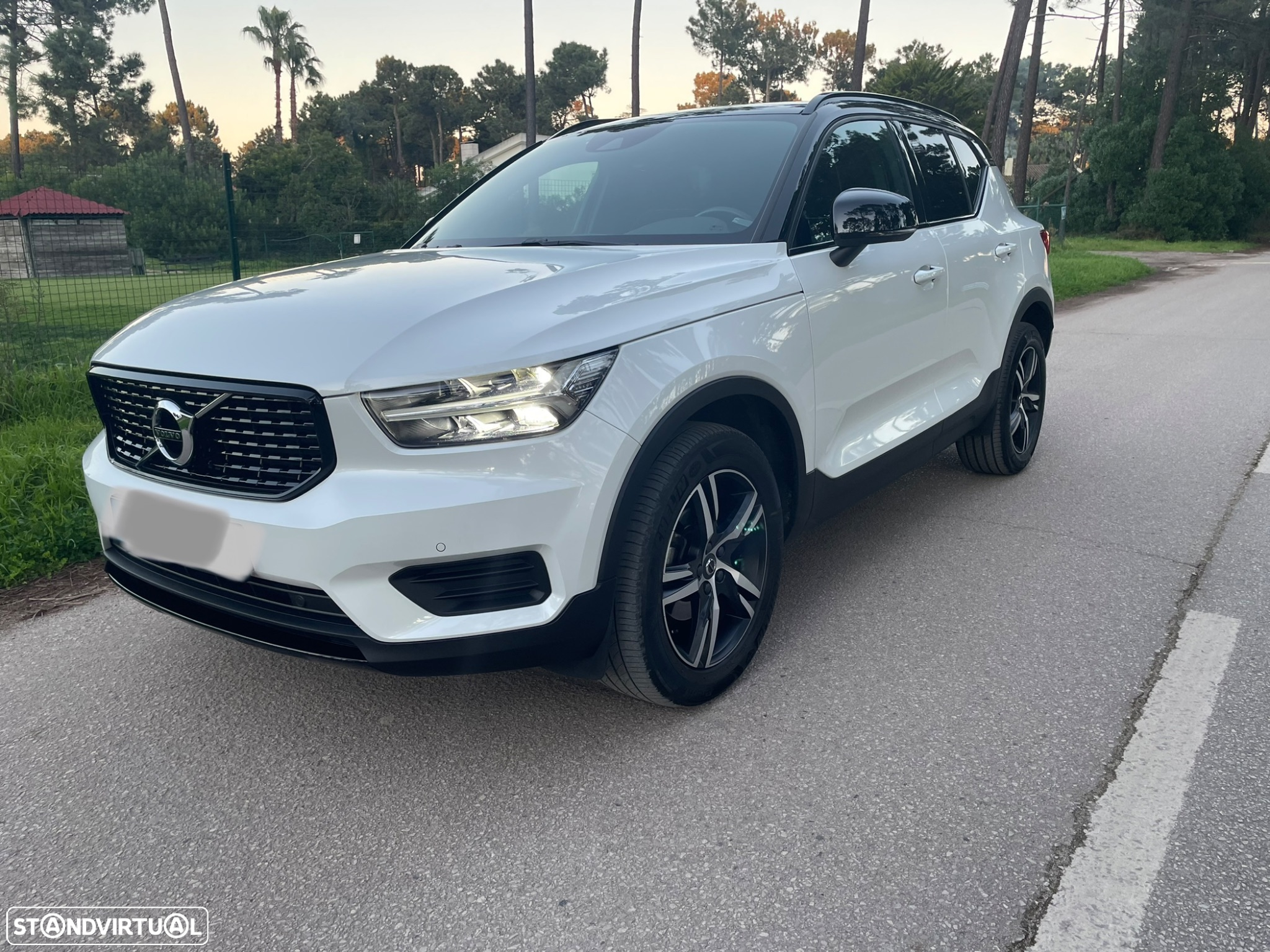 Volvo XC 40 2.0 D3 R-Design - 10