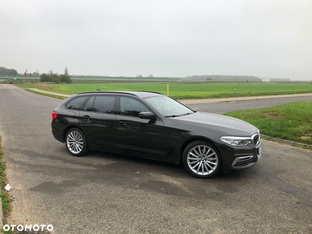 BMW Seria 5 520d xDrive Luxury Line sport - 24