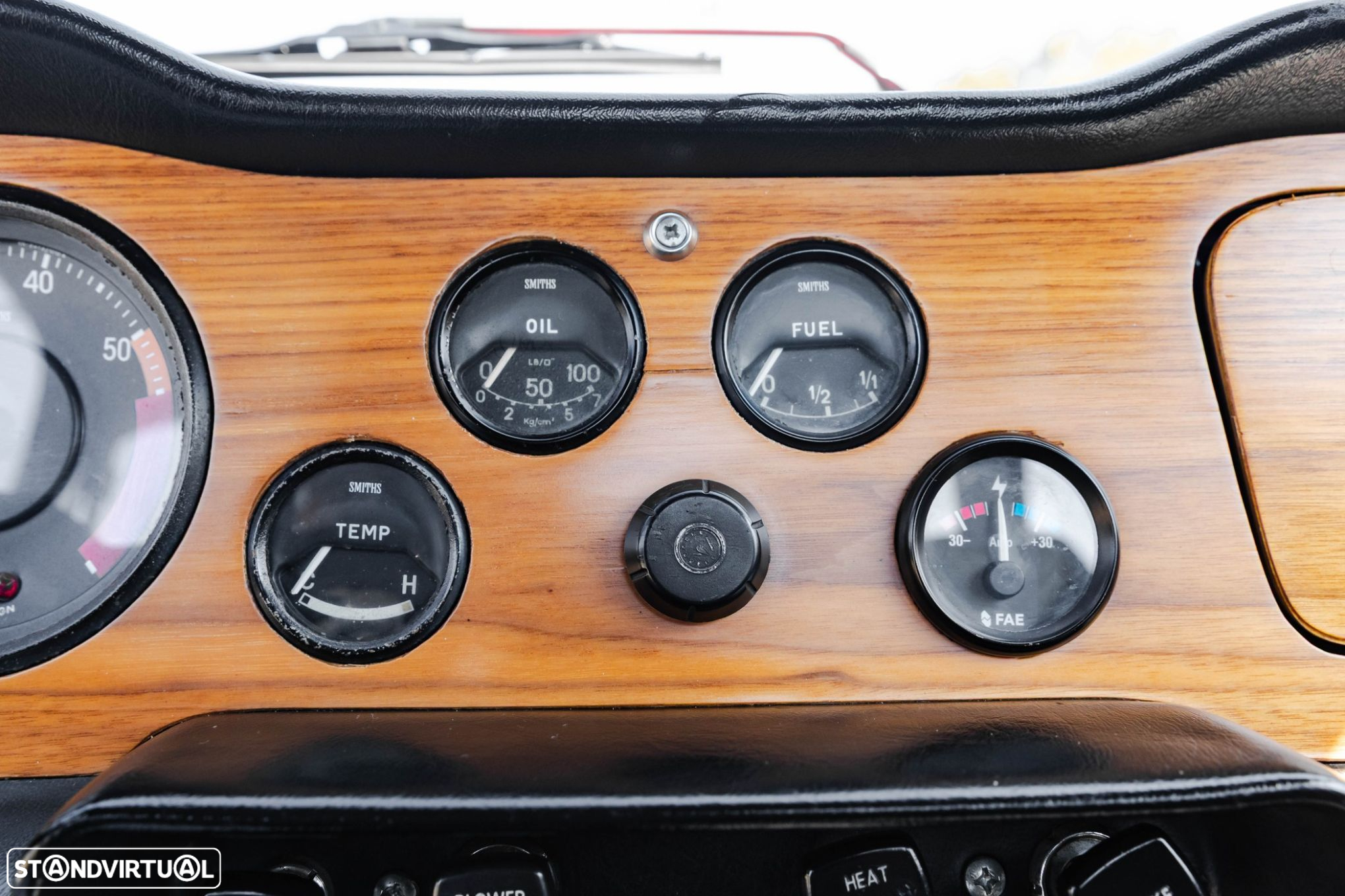 Triumph TR6 - 23