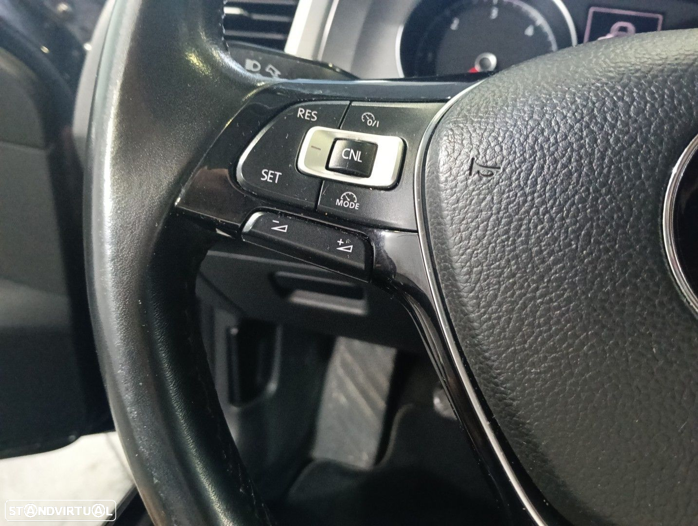 VW Golf Variant 1.6 TDi BlueMotion Confortline - 11