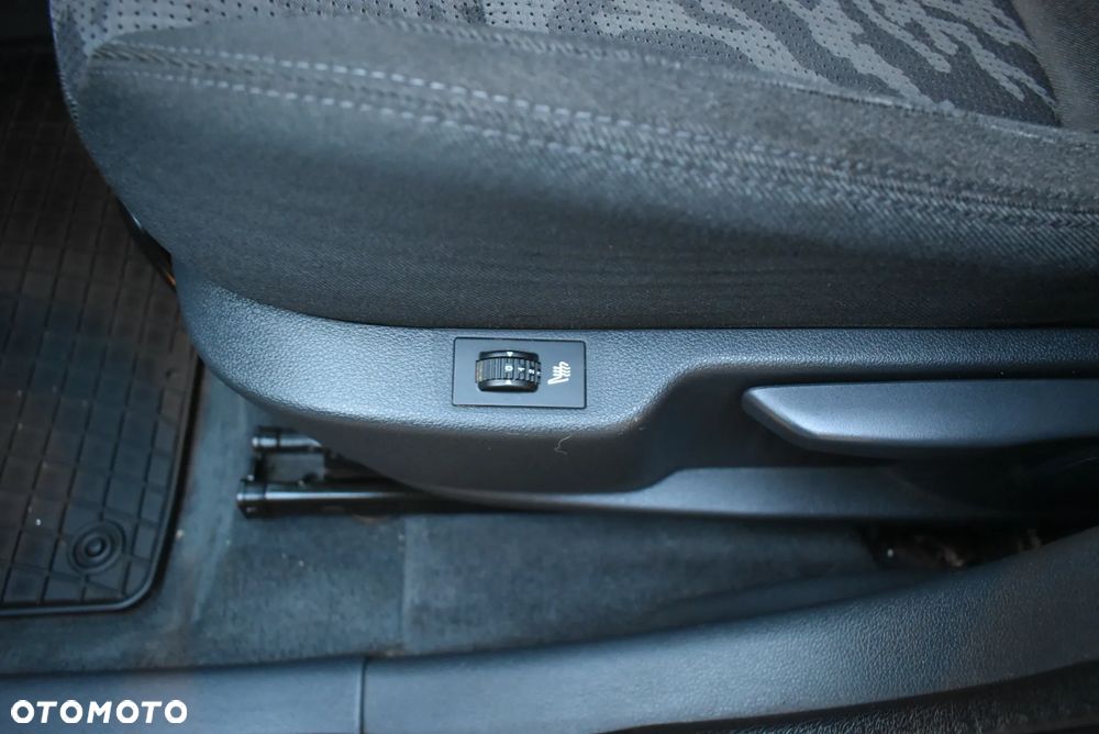 Peugeot 3008 1.6 HDi Trendy - 9