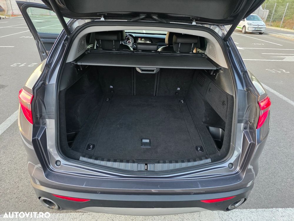 Alfa Romeo Stelvio 2.2 16V AT8 Q4 Veloce - 19