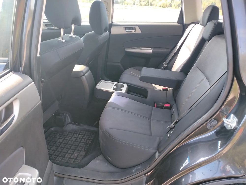 Subaru Forester 2.0D Comfort - 10