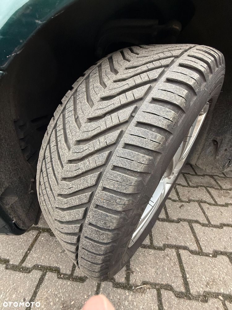 Mercedes-Benz Klasa E 220 CDI Elegance DPF - 26