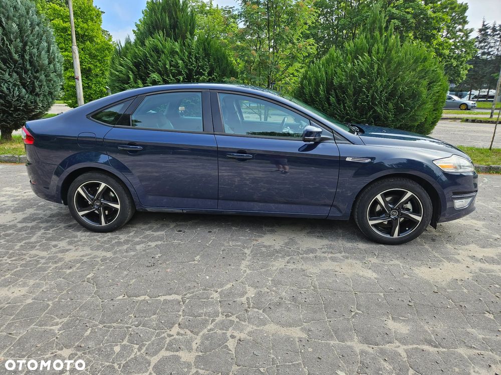Ford Mondeo 2.0 Ambiente - 10