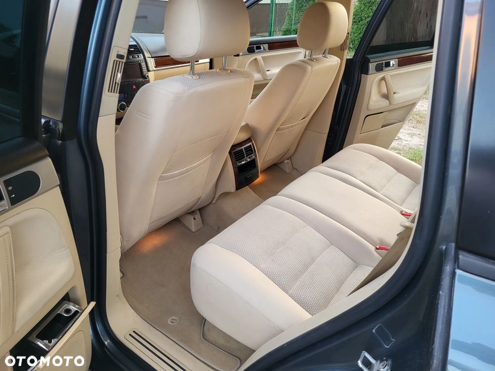 Volkswagen Touareg - 24