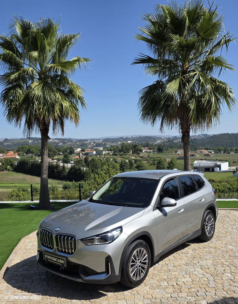 BMW iX1 xDrive30 M Sport Pack - 4