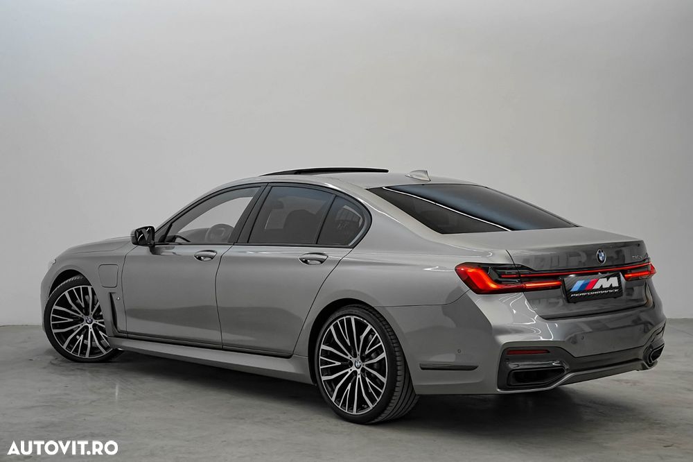 BMW Seria 7 745e - 4