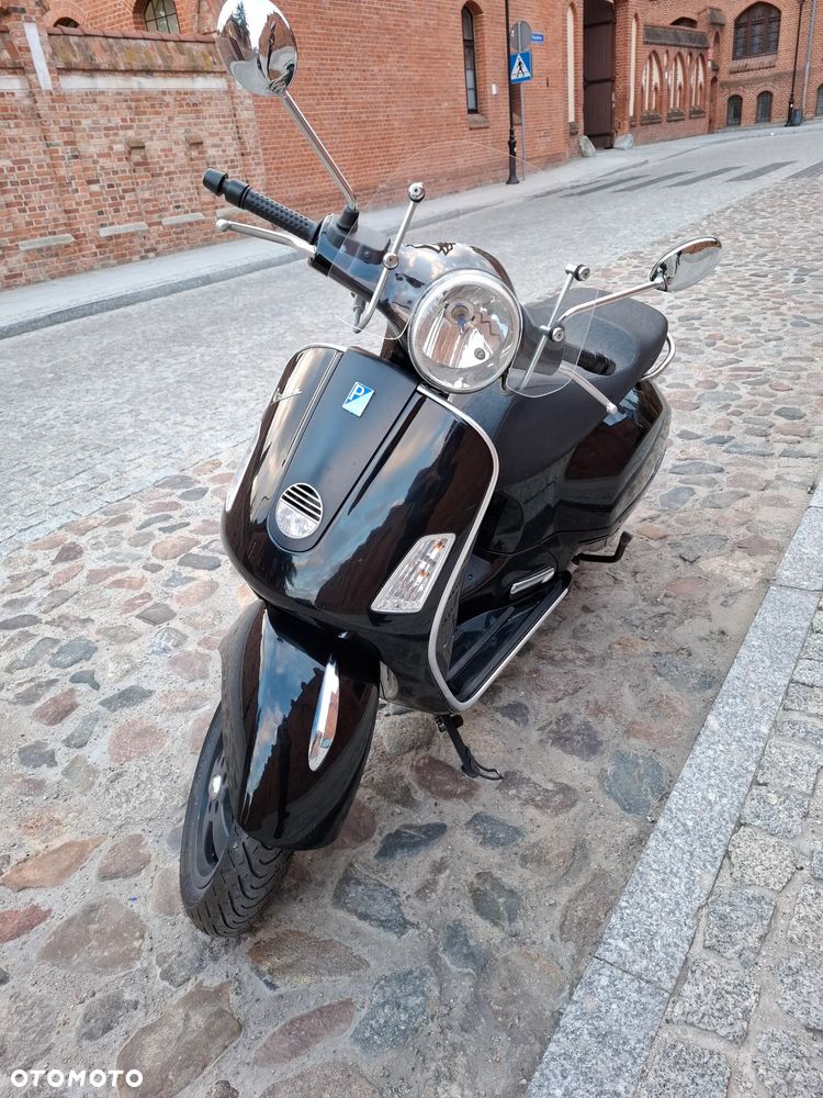 Piaggio Vespa - 2