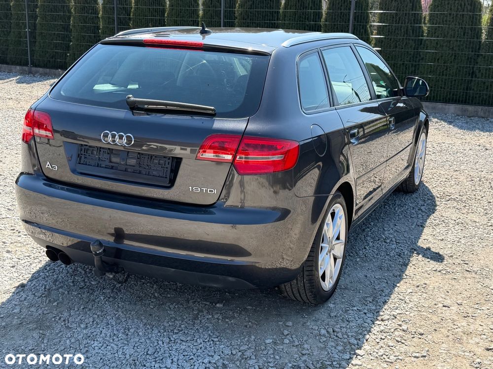 Audi A3 Sportback - 15