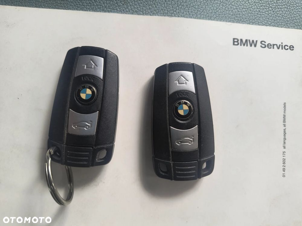 BMW Seria 3 320i - 34