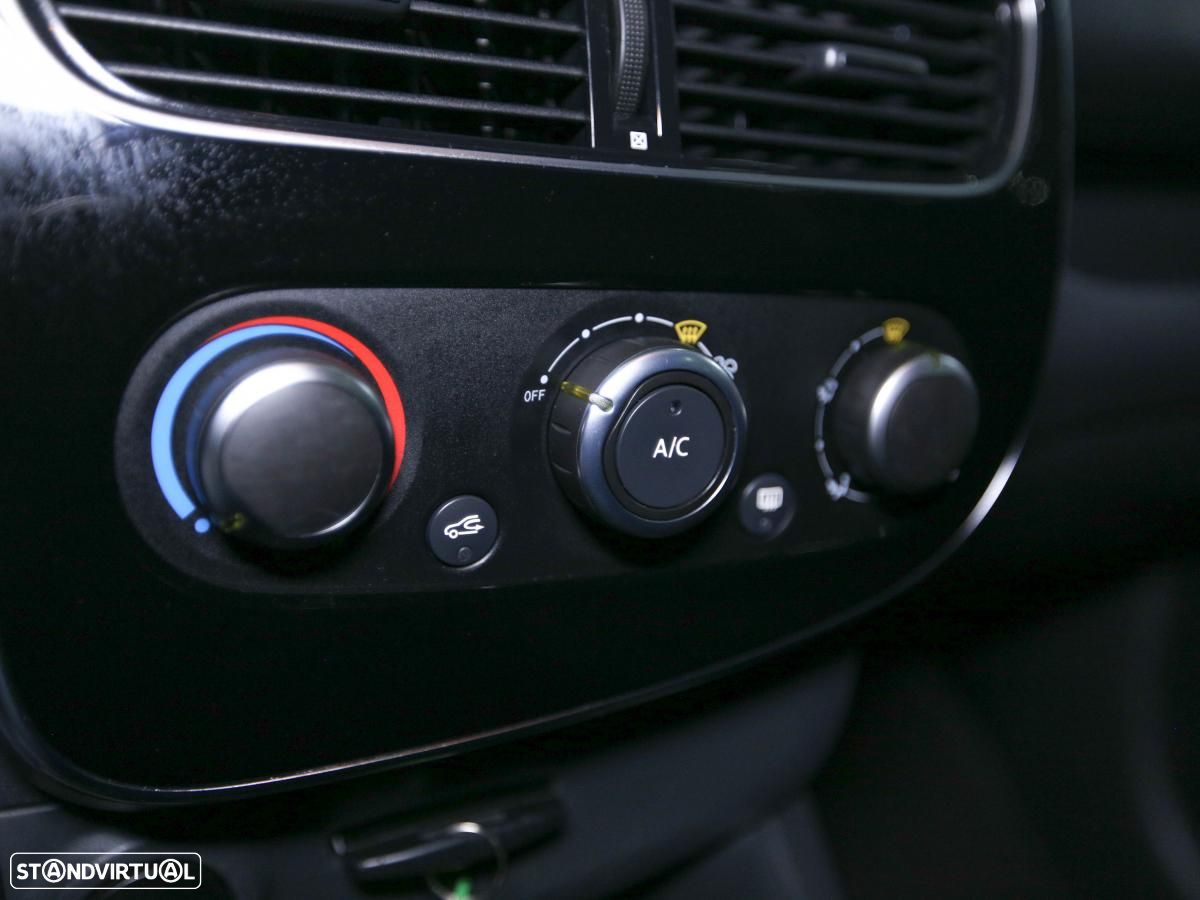 Renault Clio Sport Tourer 0.9 TCe Limited - 17