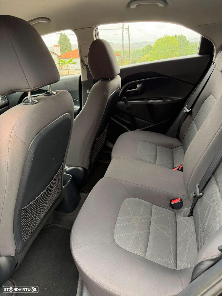 Kia Rio 1.1 CRDi - 13