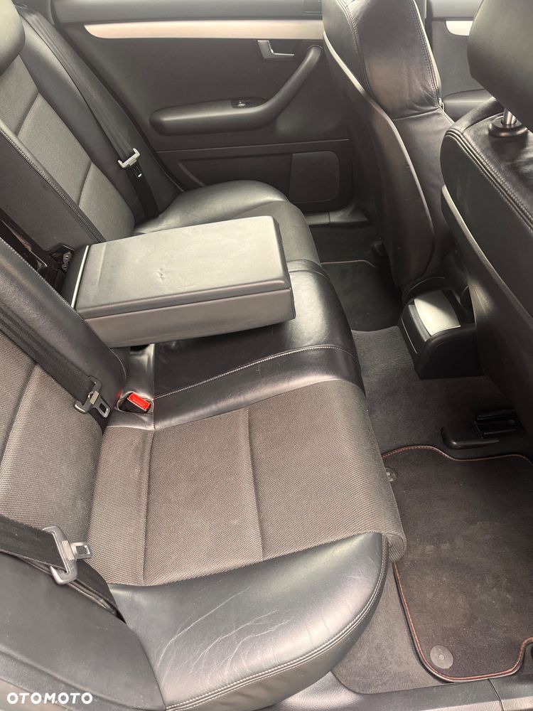 Audi A4 Avant - 25