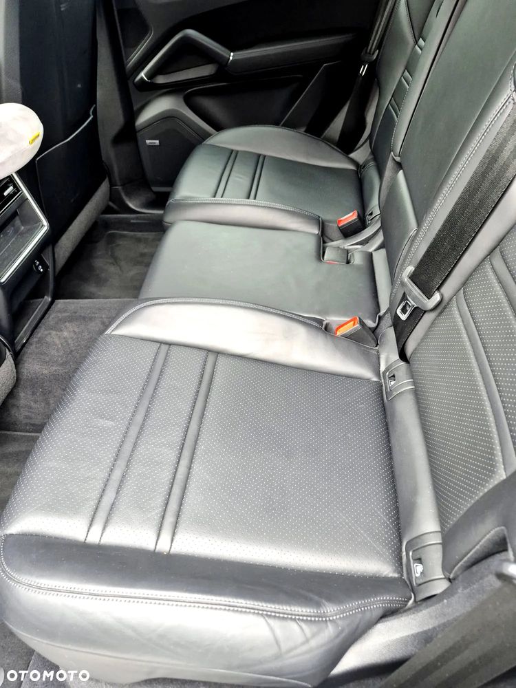 Porsche Cayenne E-Hybrid - 11